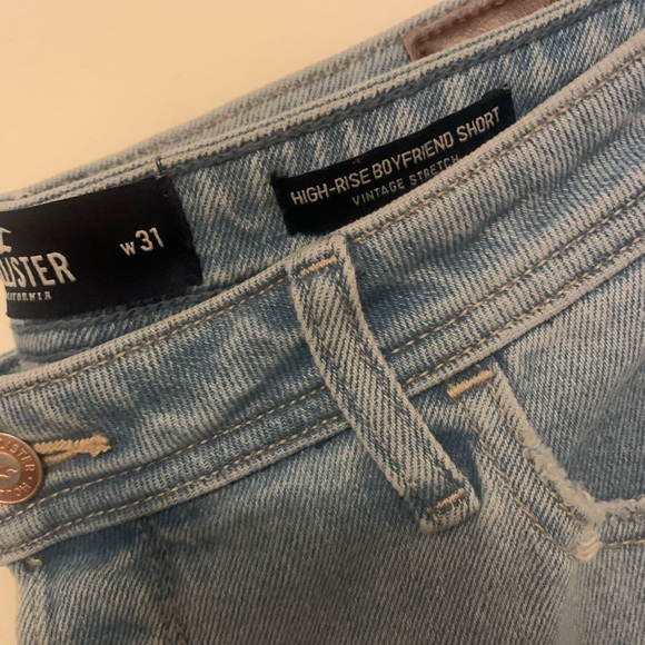 Hollister Distressed Denim Boyfriend Shorts - Picture 2 of 3